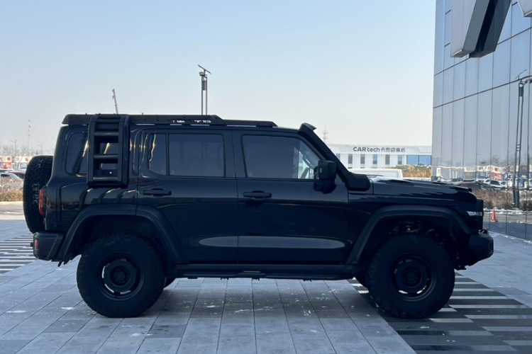 坦克300 2023款 2.0T 铁骑02车身外观6012