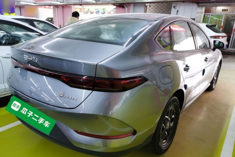 比亚迪 秦PLUS 2025款 DM-i 智驾版 55KM领先型车身外观6005