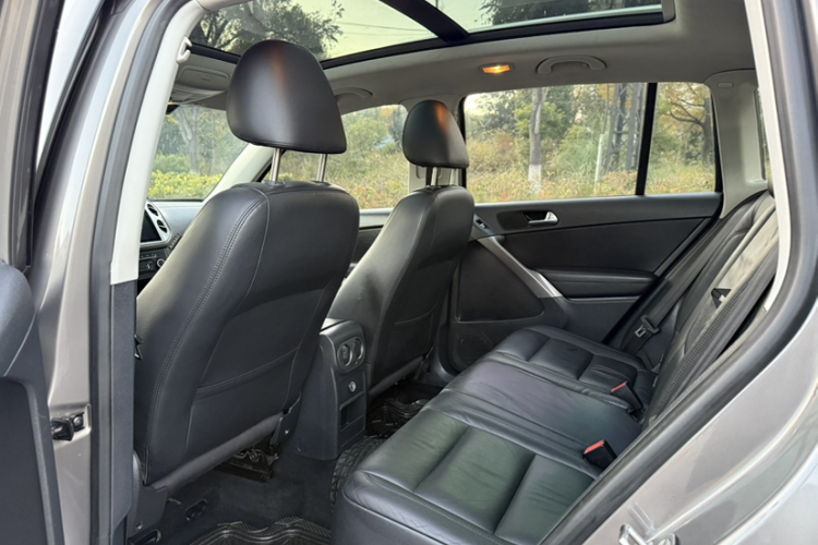 大众 途观 2010款 2.0TSI 自动四驱菁英版中控内饰7004