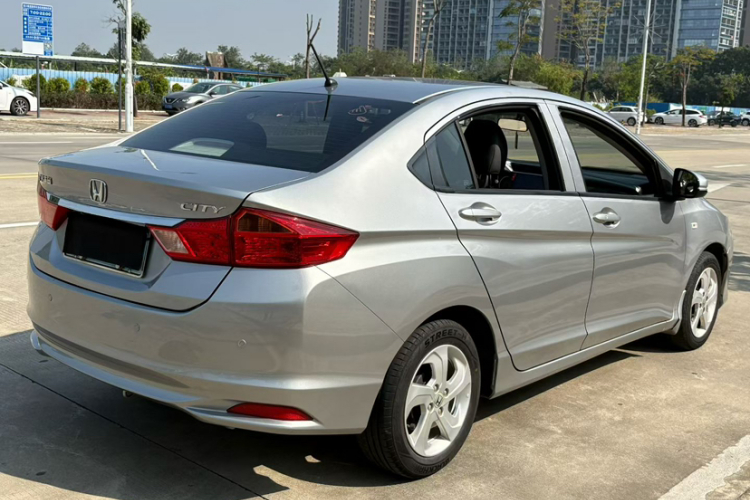 本田 锋范 2017款 1.5L CVT精英版车身外观6004