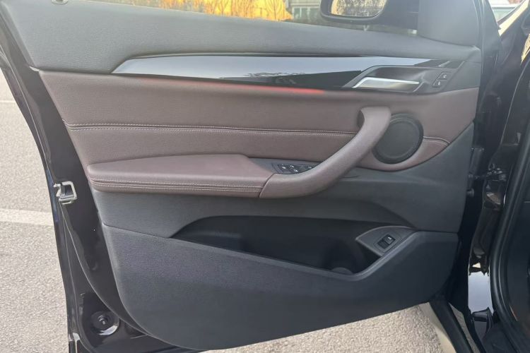 宝马X1 2020款 sDrive25Li 领先型中控内饰7005