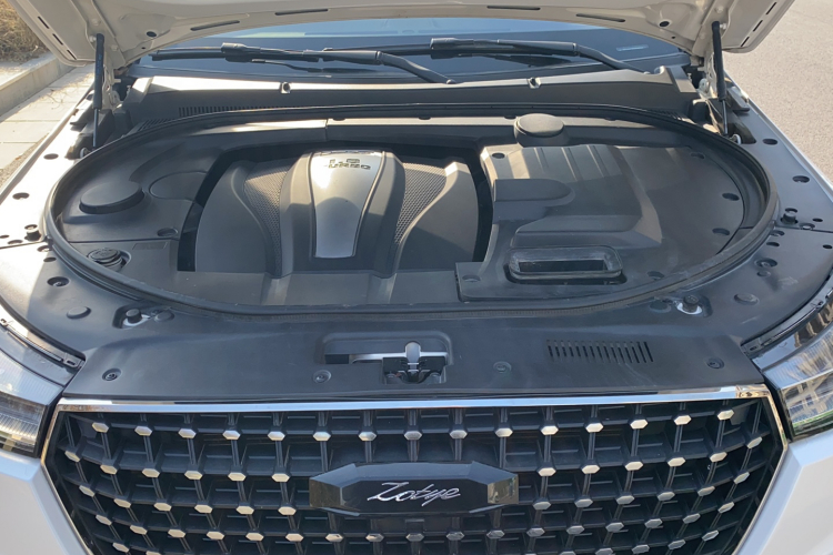 众泰T700 2017款 1.8T 双离合尊贵型局部细节24