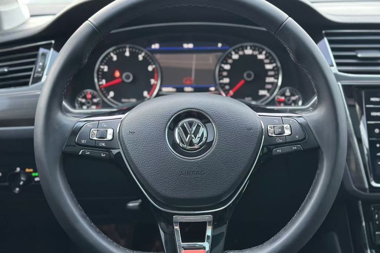 大众 辉昂 2018款 改款 380TSI 两驱商务版中控内饰7006