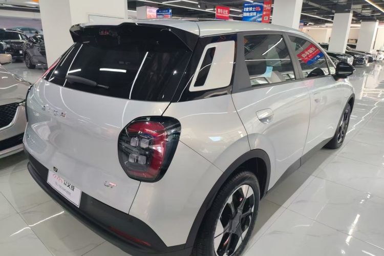 埃安 AION UT 2025款 420智尊版车身外观6005