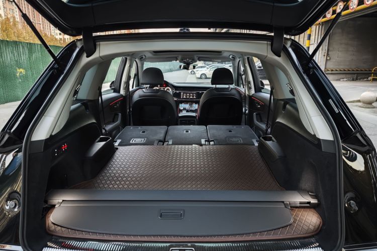 奥迪Q7 2024款 45 TFSI quattro S line运动型中控内饰7004
