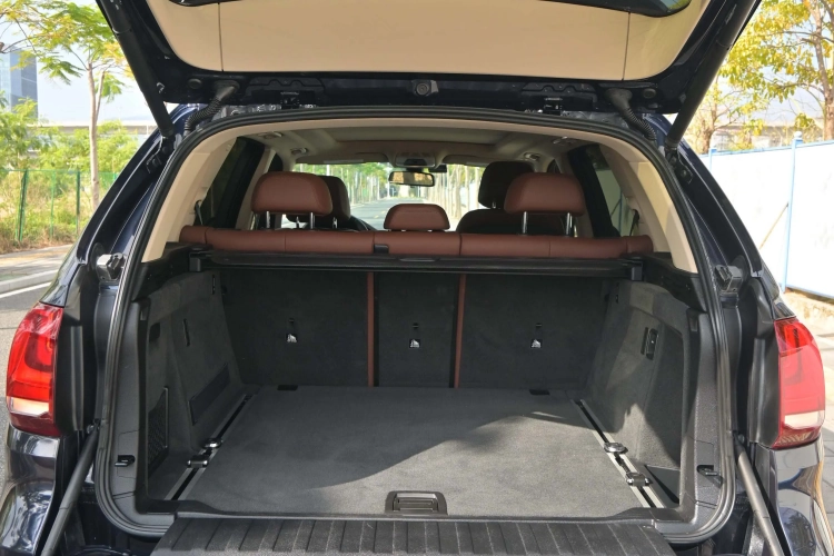 宝马X5（平行进口）中控内饰7009