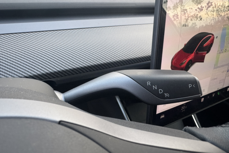 特斯拉 Model 3 2020款 改款 标准续航后驱升级版局部细节18