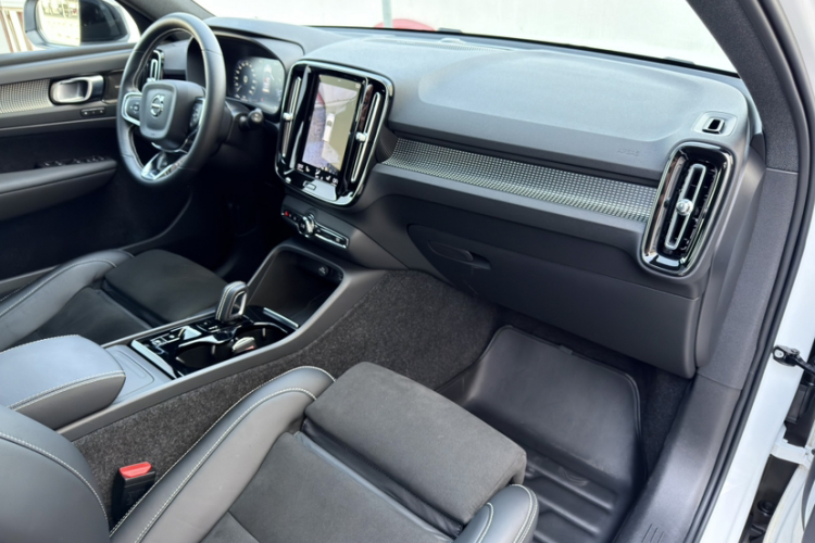 沃尔沃XC40 2021款 T5 四驱智雅运动版中控内饰7003