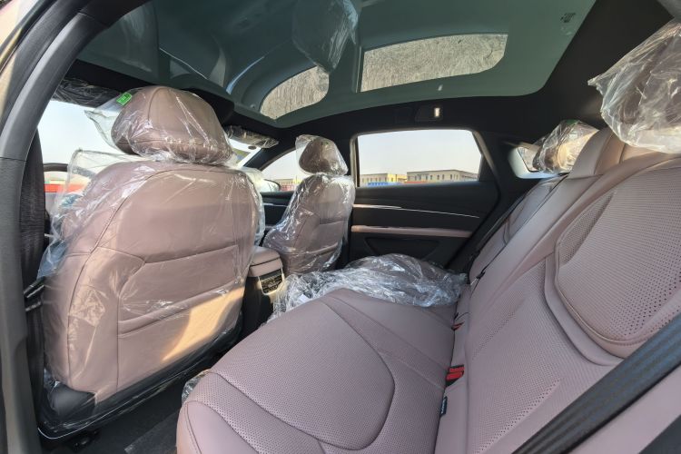 小鹏MONA M03 2025款 515 长续航 Plus中控内饰7003