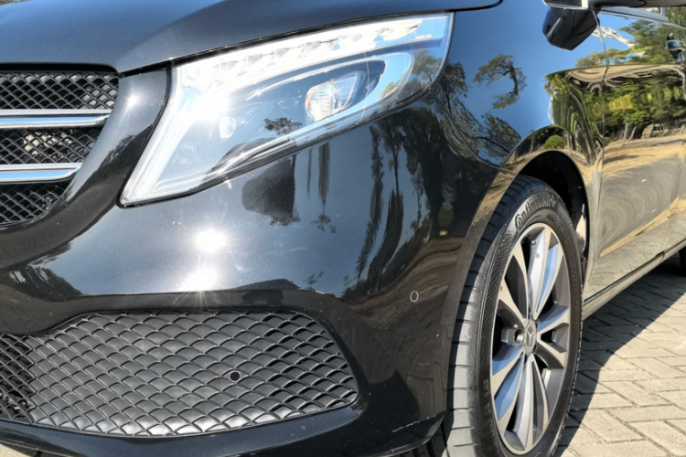 奔驰V级 2020款 V 260 领航版车身外观6007