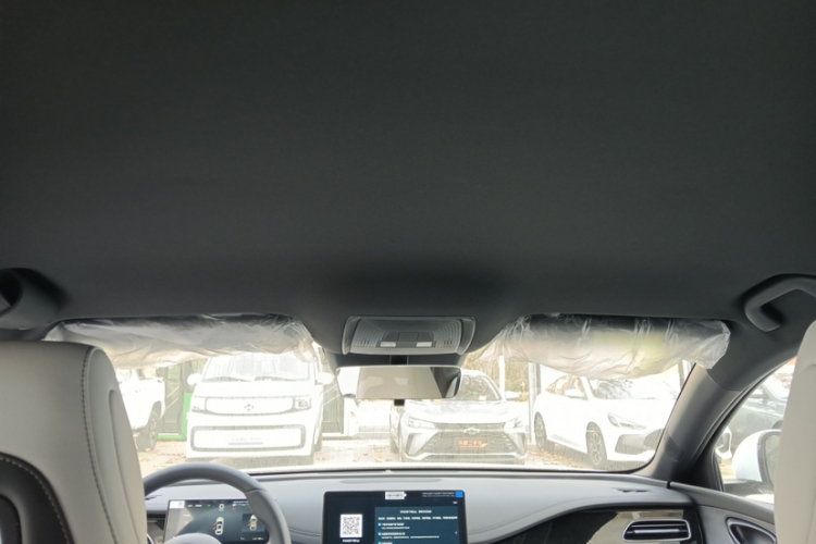 比亚迪 海豹06新能源 2025款 DM-i 智驾版 80KM豪华型中控内饰7006