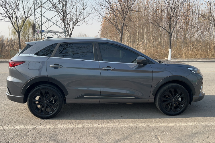 江淮汽车 江淮QX PHEV 2023款 120km 劲享版车身外观6003