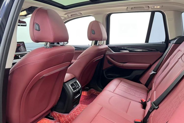 宝马X3 2022款 改款 xDrive25i M运动套装中控内饰7008