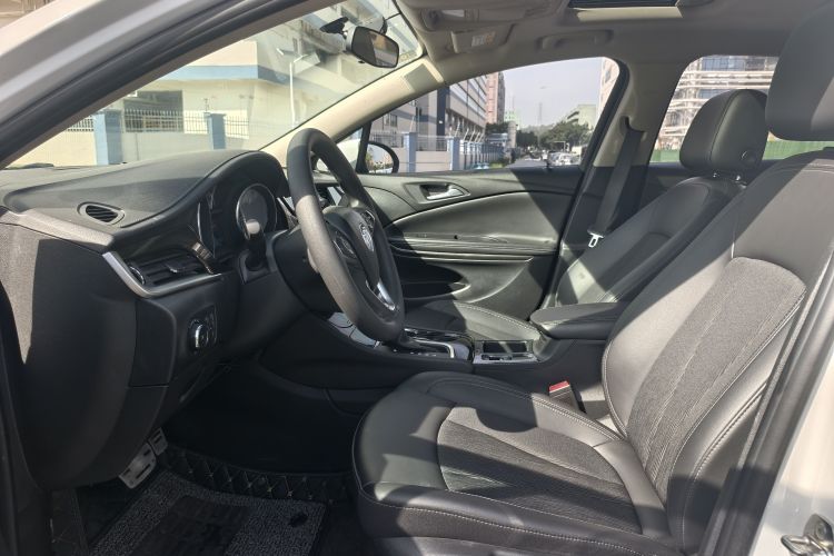 别克 威朗 2019款 三厢 20T 双离合领先型局部细节19