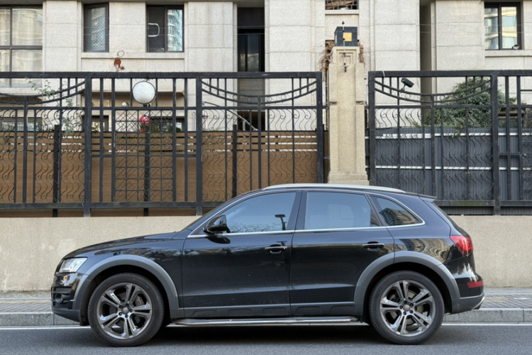 奥迪Q5(进口) 2013款 45 TFSI quattro 越野型车身外观6006