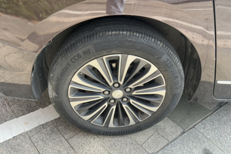 别克GL8 2020款 ES陆尊 653T 旗舰型车身外观6003