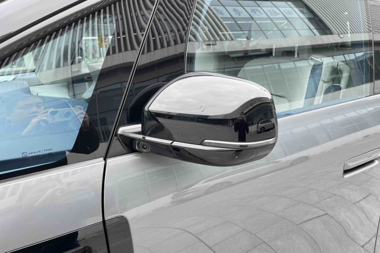 极氪MIX 2025款 长续航智驾版中控内饰7006