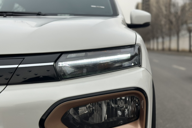 东风纳米EX1 2023款 PRO 轻风版闪电型局部细节36