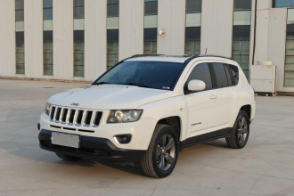 Jeep 指南者(进口) 2014款 改款 2.4L 四驱舒适版