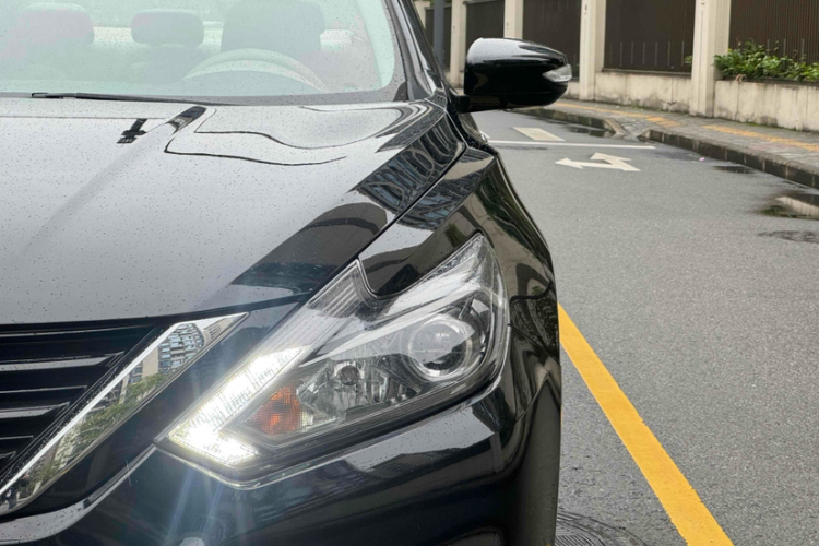 日产 天籁 2016款 改款 2.0L XL舒适版局部细节36