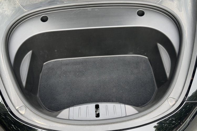 特斯拉 Model 3 2021款 Performance高性能全轮驱动版中控内饰7003