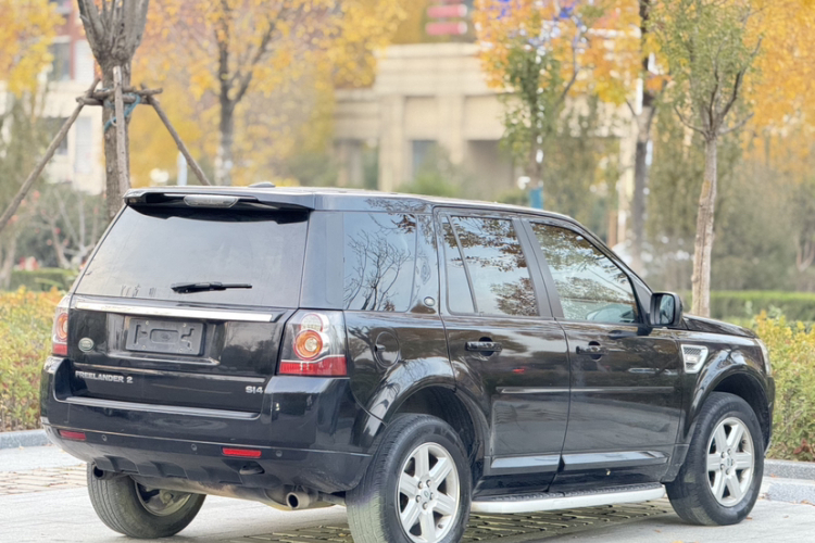 路虎 神行者2 2013款 2.0T Si4 SE汽油版车身外观6004