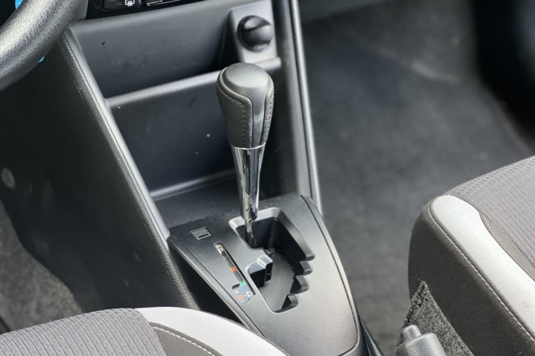 丰田 YARiS L 致炫 2021款 1.5L CVT领先版中控内饰7008