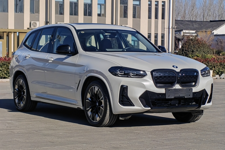 宝马iX3 2023款 创领型车身外观6008