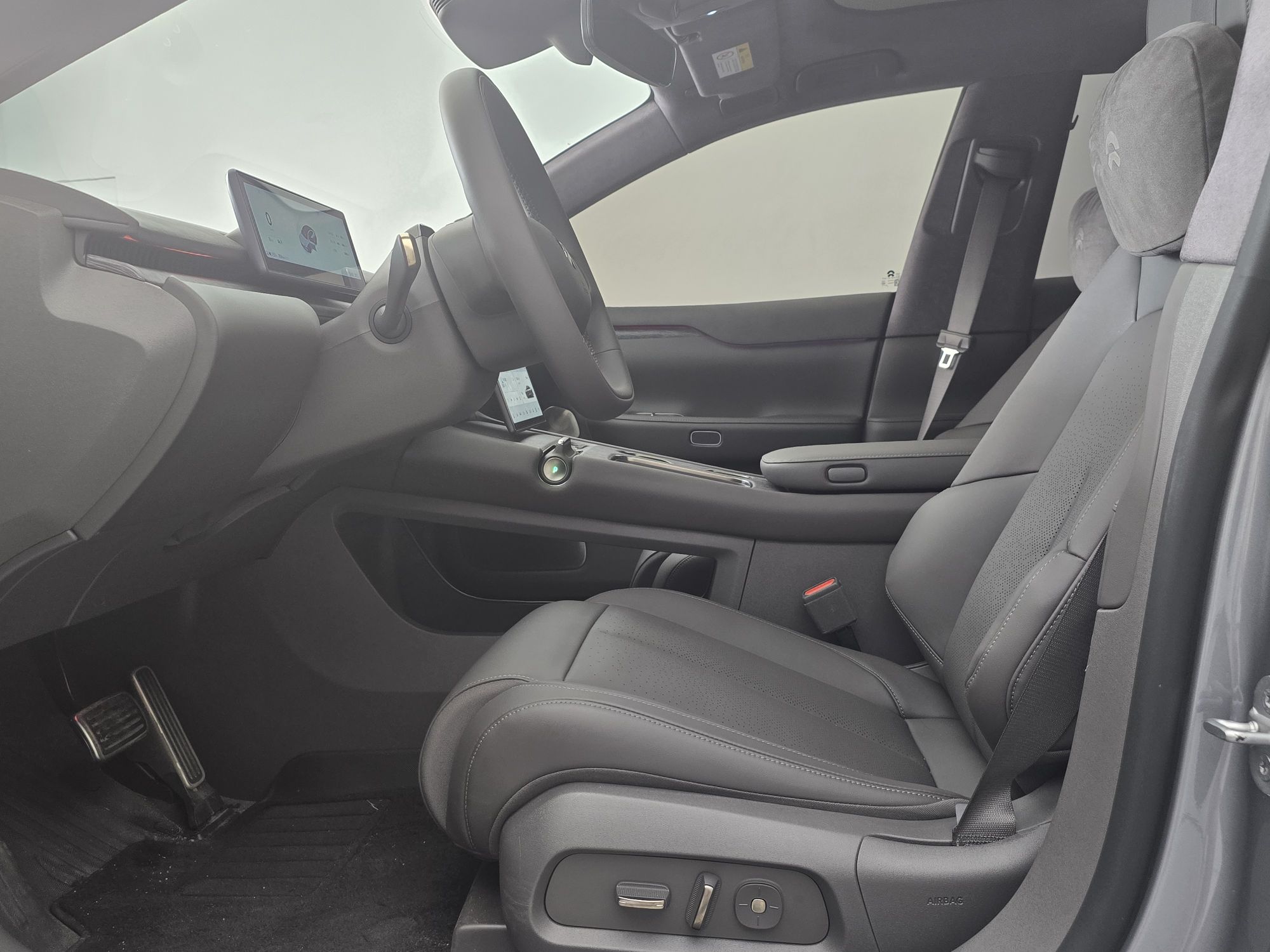 蔚来ET7 2024款 75kWh 行政版