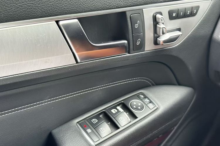 奔驰E级(进口) 2014款 E 260 轿跑版中控内饰7003