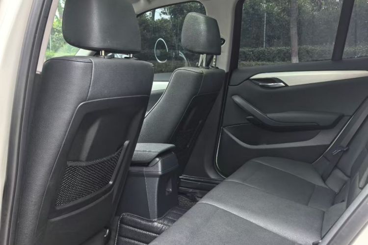 宝马X1 2014款 sDrive18i 领先型中控内饰7004