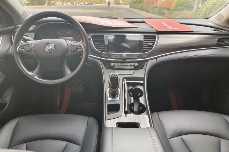 别克 君越 2019款 28T 豪华型中控内饰7001