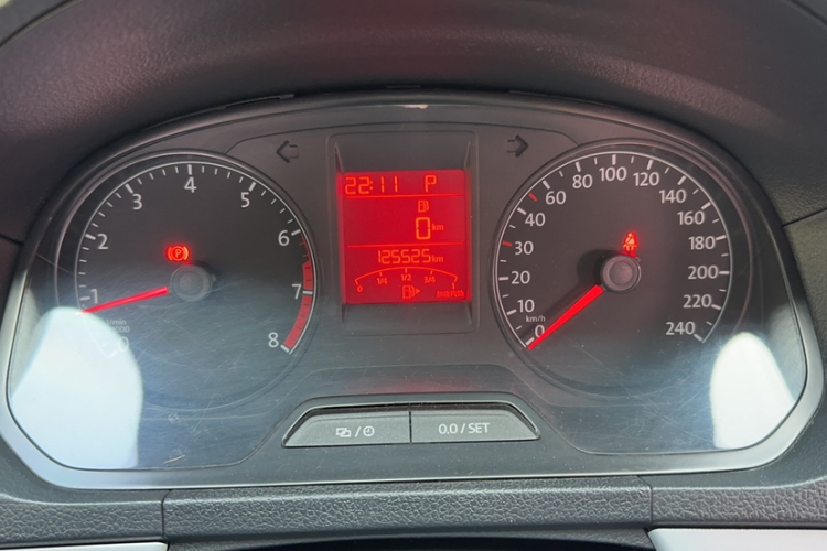 大众 捷达 2015款 质惠版 1.6L 自动舒适型中控内饰15