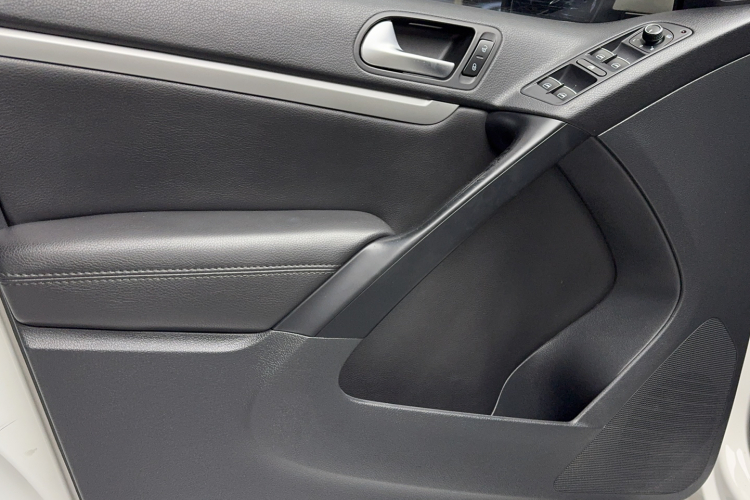 大众 途观 2015款 1.8TSI 自动两驱豪华型局部细节16