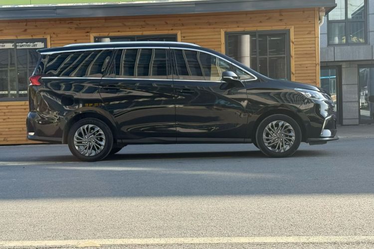 上汽大通MAXUS 大通G50 2020款 1.5T 自动豪华版车身外观6005