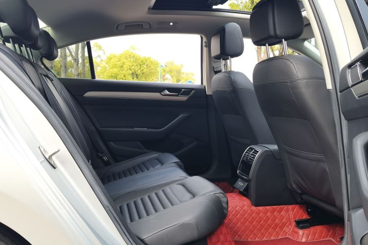 大众 迈腾 2019款 330TSI DSG 领先型 国V中控内饰7007