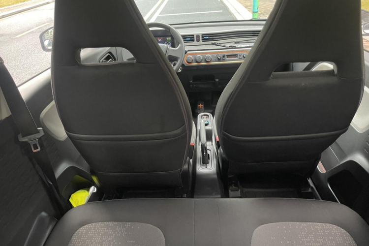 五菱汽车 宏光MINIEV 2021款 马卡龙臻享款 三元锂中控内饰7003