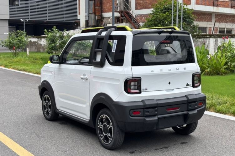 吉利银河 2025款 210km 熊猫骑士车身外观6003