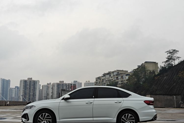 大众 朗逸 2023款 改款 1.5L 自动星空五百万版车身外观6009