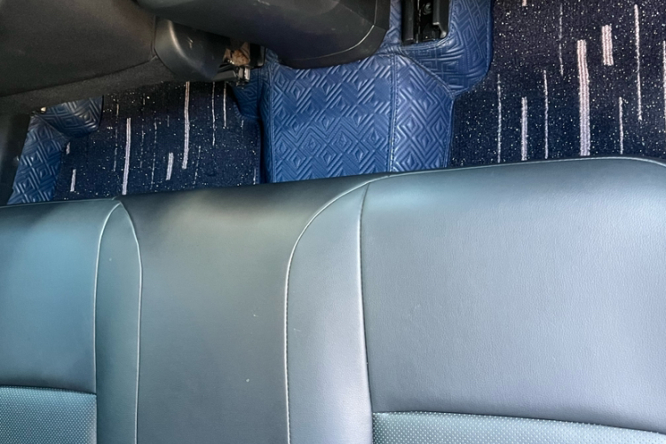 丰田C-HR 2020款 2.0L 领先版中控内饰7011