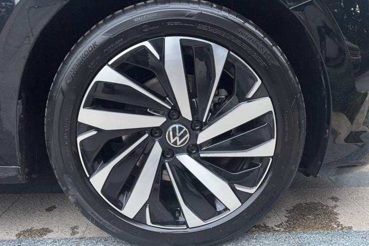 大众 帕萨特 2024款 330TSI 精英版车身外观6007