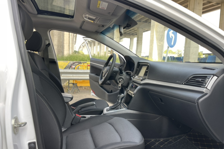 东风风光 风光370 2018款 S370 1.5L CVT豪华型 7座中控内饰7004