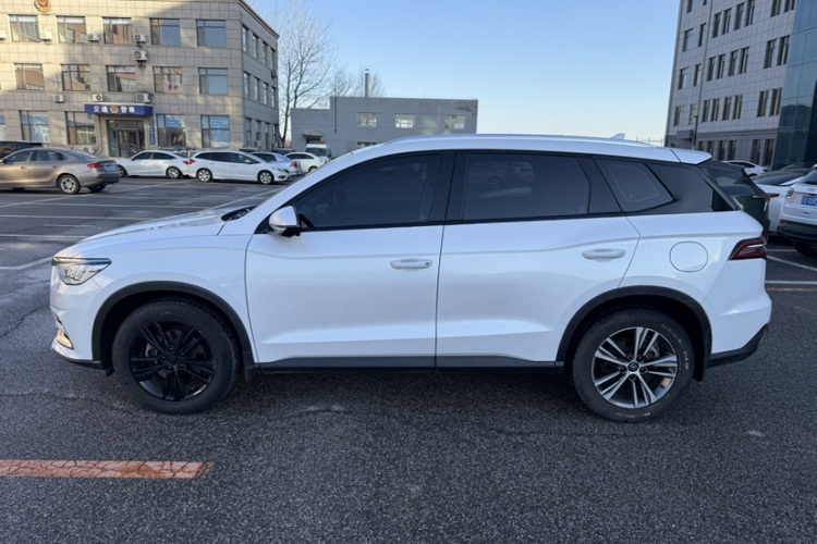 比亚迪 宋Pro 2019款 1.5T 自动尊贵型车身外观6006