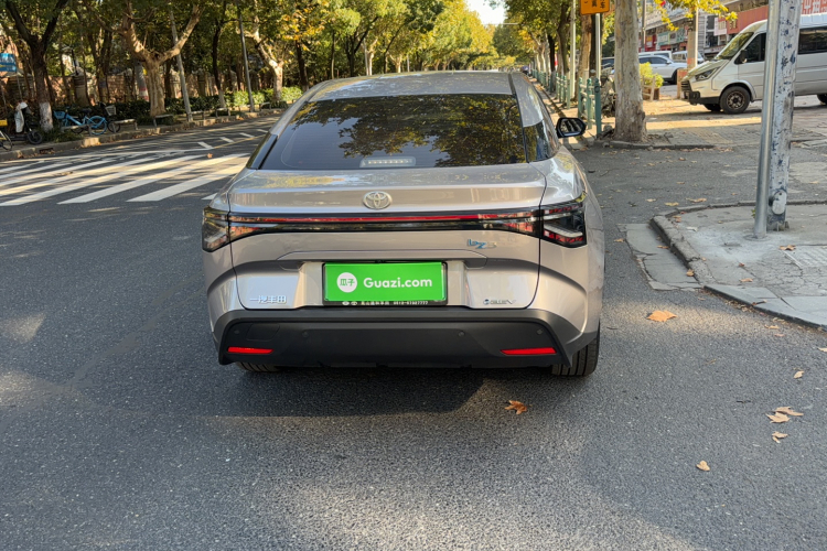 丰田bZ3 2023款 517km 精英PRO车身外观6005