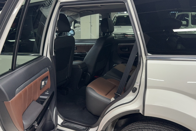 哈弗H5经典 2018款 经典版 2.0T 柴油 手动四驱尊贵型中控内饰7008