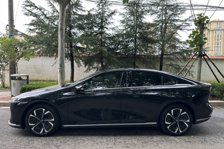 马自达EZ-6 2024款 纯电600智尊版车身外观6003