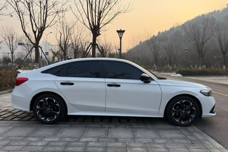 本田 思域 2022款 240TURBO CVT燃动版车身外观6004