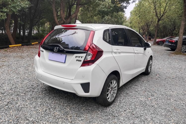 本田 飞度 2016款 1.5L LXS CVT舒适天窗版车身外观6006