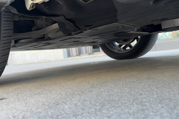 路虎 揽胜极光 2022款 改款 极光L 249PS R-Dynamic 豪华版局部细节9001