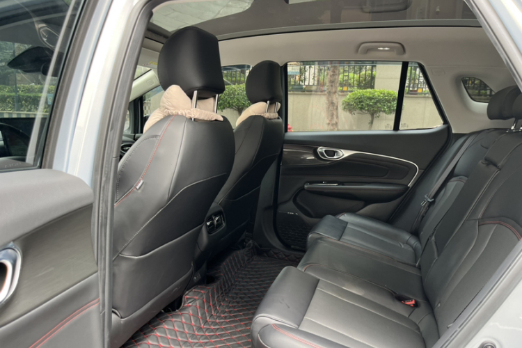 埃安 AION V 2022款 Plus 80 领袖版 三元锂中控内饰7005